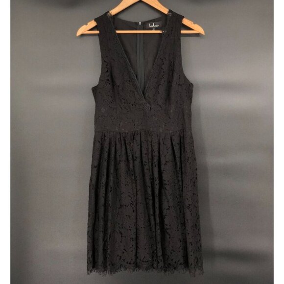 Lulus Dresses & Skirts - Lulus Women's Sleeveless Lace Plunge Neckline Dress M Black LBD Cocktail Party
